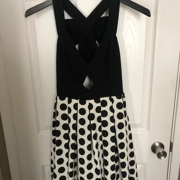 Polka Dot Bow Dress - Picture 4 of 10